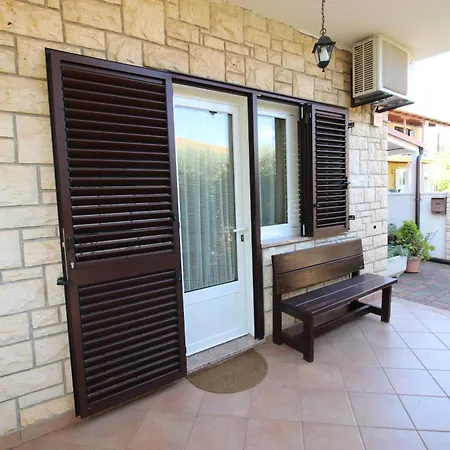 Appartement Mariella A4 *