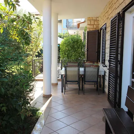 Mariella A4 * Novigrad Istria